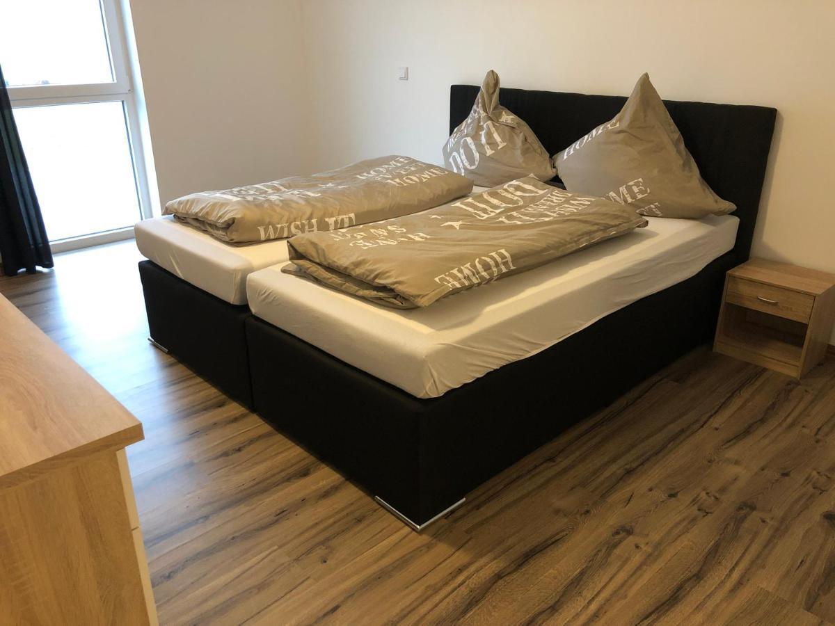 Stundenhotel Krieger Бюрен Экстерьер фото